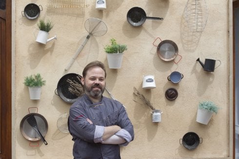 El chef del Villa Lucía, Juan A. Gómez. ::