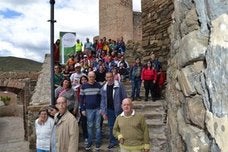 Miembros de la asociación 'Igual a ti' en Cornago. :: l.r.