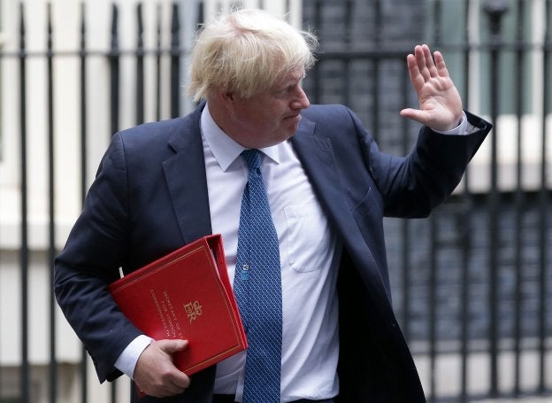 El ministro británico de Asuntos Exteriores, en Downing Street. :: afp