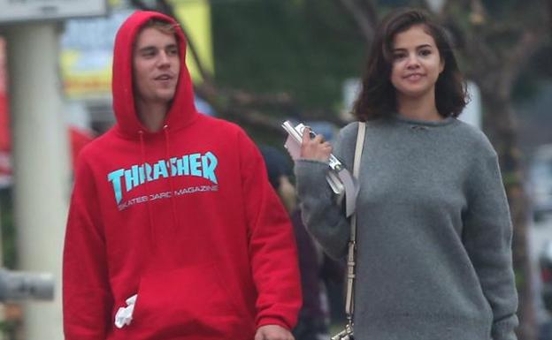 Selena Gómez y Justin Bieber./