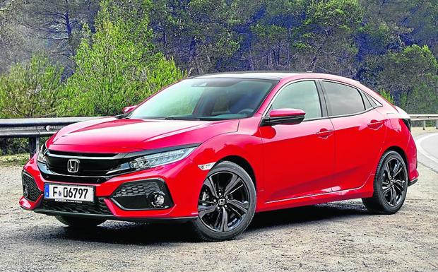 Honda Civic | Precio: Desde 20.400€ | Motores: Gasolina de 130 y 182CV | Velocidad máxima: hasta 220 km/h