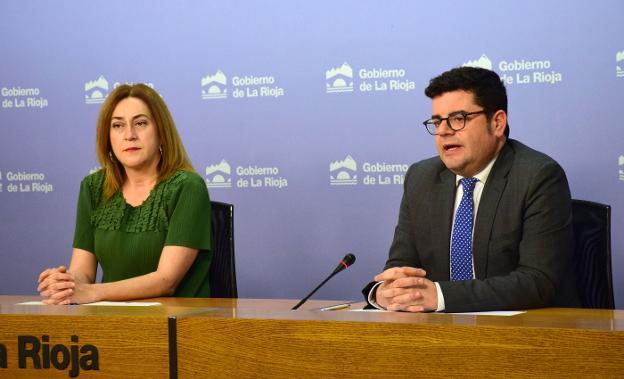 Begoña Martínez y Alfonso Domínguez. /GOB. RIOJA