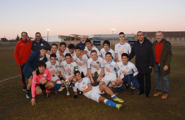 San Agustín. Plantilla del equipo ganador en Calahorra.
/