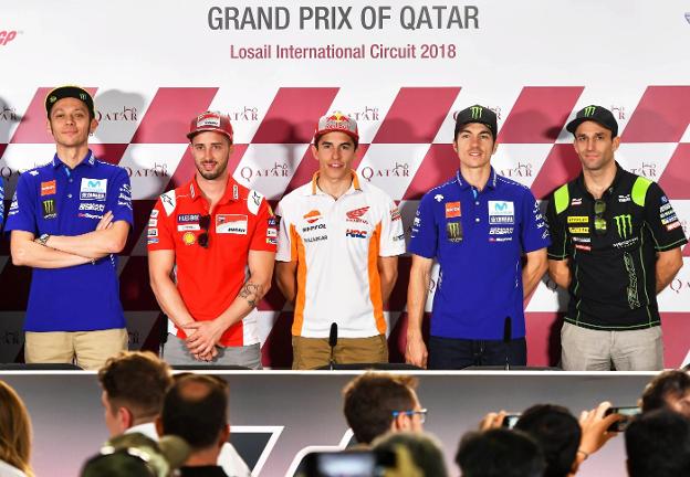 Rossi, Dovizioso, Márquez, Viñales y Zarko, ayer en el circuito de Losail. :: efe
/