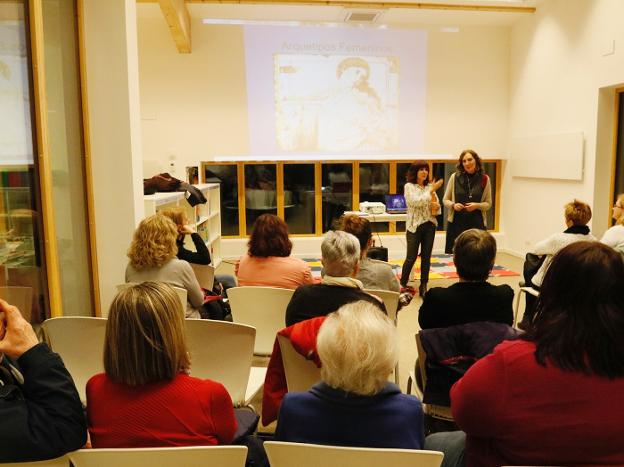 Una de las charlas que programó las II Jornadas de Mujer. :: a. v./