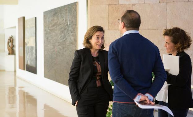 Luena y Arraiz conversan con Gamarra antes de la rueda de prensa.
/S.T.