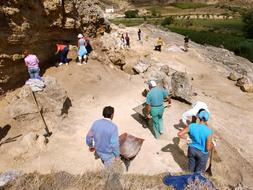 Excavaciones en el yacimiento. /L.R./