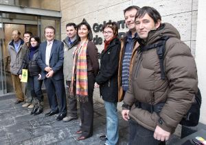 Los promotores de las iniciativas solidarias, ayer junto durante la presentación oficial. / DÍAZ URIEL/