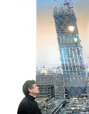 Ballester en la Amós Salvador de Logroño, donde expuso en enero. ::
A. I./