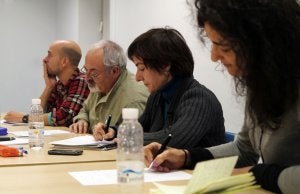 La escritora riojana Eva Hibernia, en el Seminario de Escritura Teatral, en la Gota de Leche. ::
J. HERREROS/