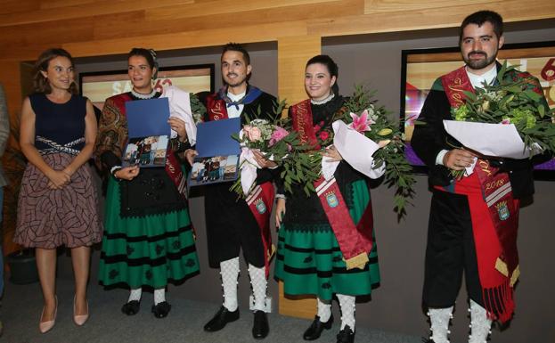 Fiestas De San Mateo 2018 Los Vendimiadores Ya Lucen Su Banda La Rioja los vendimiadores ya lucen su banda