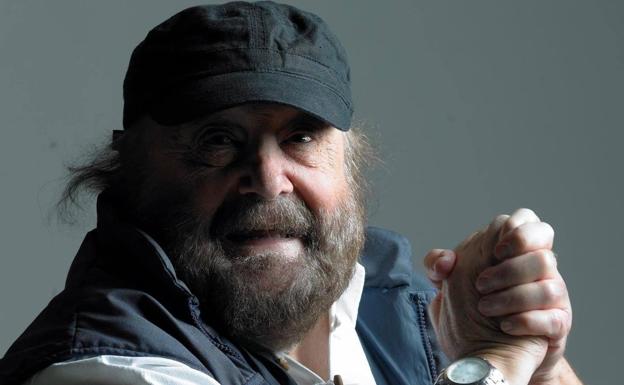 Fallece el cantante y compositor Carlos Luengo